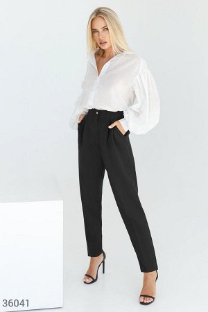 Стильные укороченные брюки черного цвета
