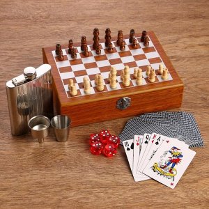 Набор 6в1 (фляжка 8oz+рюмка+воронка+карты+кубики+шахматы), деревянная коробка, 18*24см