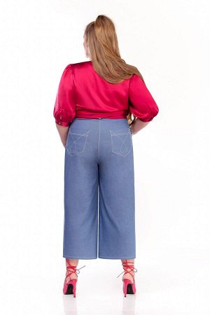 Женский комплект с брюками