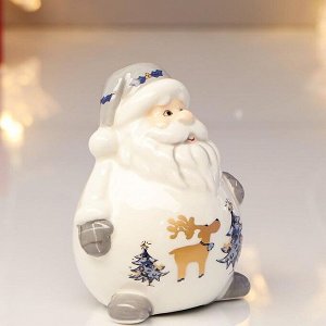 Сувенир керамика "Дед Мороз в белом кафтане, с рисунком на животе" 9х6,3х7,2 см