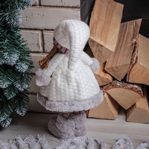 Кукла интерьерная "Малышка в сереньких валенках" 41 см