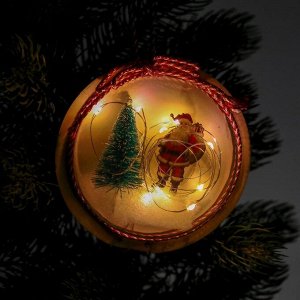 Новогодний шар с деревянной фигуркой и подсветкой «Дед Мороз и фонарь» 12х12 см