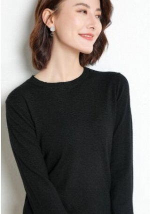 Женский пуловер черный