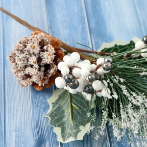 Декор "Зимнее очарование" хвоя в снегу шишка ягоды 21 см