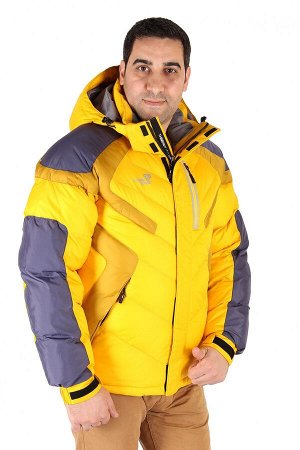 Мужская зимняя спортивная куртка желтого цвета 9453J