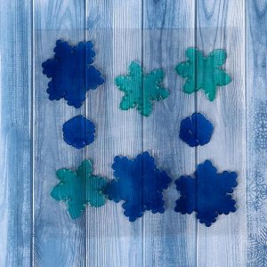 Наклейка на стекло "Снежинки синие и зелёные" (набор 8 шт) 12,5х12,5 см