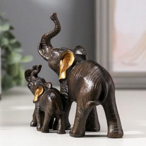 Сувенир полистоун "Слон африканский коричневый со слонятами" золотые ушки 11х12х5,5 см
