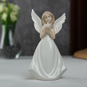 Сувенир керамика "Девушка-ангел с рисунком на крыльях в белом платье с голубем" 16х6х9 см