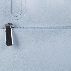 Сумка женская, отдел с перегородкой на молнии, 2 наружных кармана, длинный ремень, цвет голубой