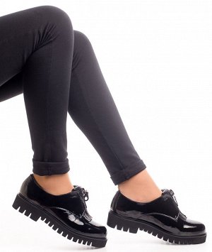 Туфли Страна производитель: Китай
Полнота обуви: Тип «F» или «Fx»
Материал верха: Лаковая кожа натуральная
Цвет: Черный
Материал подкладки: Натуральная кожа
Стиль: Молодежный
Форма мыска/носка: Закруг