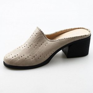 Шлепки Страна производитель: Турция
Размер женской обуви x: 37
Полнота обуви: Тип «F» или «Fx»
Вид обуви: Шлепанцы
Материал верха: Натуральная кожа
Материал подкладки: Натуральная кожа
Каблук/Подошва: