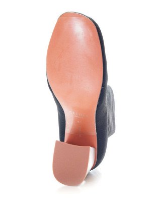 Полусапоги Страна производитель: Китай
Вид обуви: Полусапоги
Сезон: Весна/осень
Размер женской обуви x: 36
Полнота обуви: Тип «F» или «Fx»
Цвет: Черный
Материал верха: Текстиль
Материал подкладки: Бай