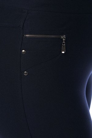 Брюки-2653 Модель брюк: Дудочки; Материал: Трикотаж, эластан; Фасон: Брюки
Брюки дудочки синие трикотажные
Однотонные брюки-стрейч выполнены из плотной мягкой ткани. Модель отлично сидит за счет комфо
