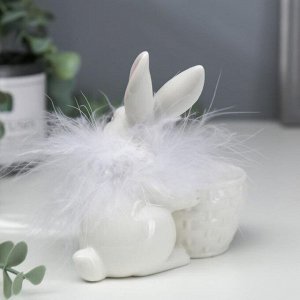 Сувенир керамика подставка "Белый кролик с корзинкой" МИКС 10,7х6,2х11,5 см