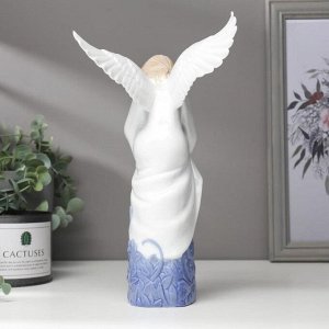 Сувенир керамика "Девушка-ангел в белом одеянии на цветочной скале" 24х14х14,5 см