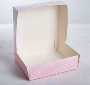 Коробка для десертов «С любовью» 17х20х6 см