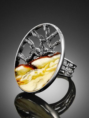 Серебряное кольцо «Модерн» овальной формы со вставкой из пейзажного янтаря, 006308321