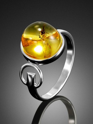 Необычное кольцо из серебра и янтаря с включением насекомого «Клио», 006308005