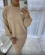 Костюм с бусинками