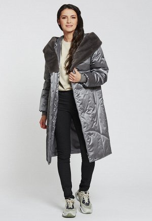 2105 серый Утепленное пальто с отделкой из искусственного меха &quot;под кролик&quot;, от российского производителя D’imma Fashion Studio. Центральная застежка на молнию и кнопки. Мех крепится на молн