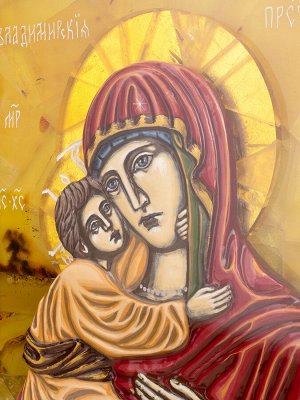 Икона Владимирской Божией Матери из натурального янтаря, 006908306
