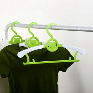 Вешалка-плечики для одежды детская, раздвижная «Мишка», размер 30-34, цвет МИКС