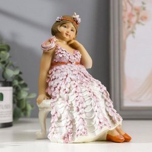 Сувенир полистоун "Пышечка в розовом платье с перьями" 17,5х12х12,3 см