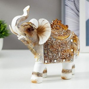 Сувенир полистоун шкатулка "Белый слон с попоной из арабского ковра" 17.5х17.5х6.3 см