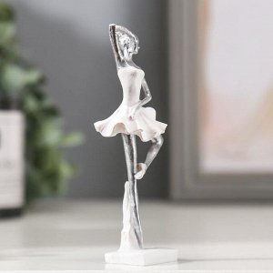 Сувенир полистоун "Маленькая балерина в белом платье" 10х3х4.5 см