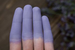Синичка С редний лавандовый тон. Более чистый и яркий фиолетовый, светлее, чем Вождь Лавандовых Шиншилл. Оттенок находится между легкой и средней сложностью нанесения. Коллекция посвящена сине-фиолето