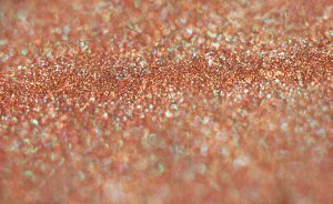 Путница Рассыпчатые тени для век Sigil inspired Tammy Tanuka, тон "Путница", локация Пустыня Заката.     Техническая информация: Цвет: зеленовато-розовое преломление на базе цвета темного песка. Средн