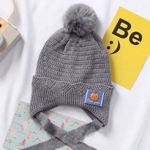 Шапочка Теплая, стильная шапка дополнит осенне-зимний гардероб защитит вашего малыша от холода.