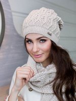 50.76 шапка женская