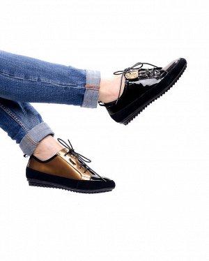 Туфли Страна производитель: Китай
Размер женской обуви: 36, 36, 37, 38, 39, 40, 41
Полнота обуви: Тип «F» или «Fx»
Сезон: Весна/осень
Тип носка: Закрытый
Форма мыска/носка: Закругленный
Материал верха