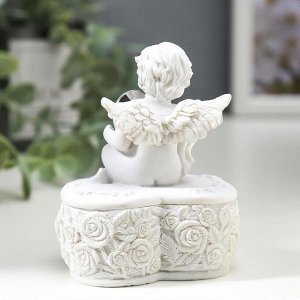 Сувенир полистоун шкатулка "Белоснежный ангел с переливающимся сердцем" 8х6,5х5,4 см