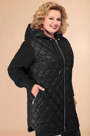 Куртка Куртка Svetlana Style 1448 черная 
Состав ткани: ПЭ-100%; 
Рост: 164 см.

Куртка женская прямого силуэта с втачным рукавом. По полочкам прорезные карманы на молнии. Центральная застежка на мол