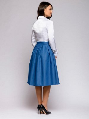 Платье бело-голубое с рубашечным верхом длины миди