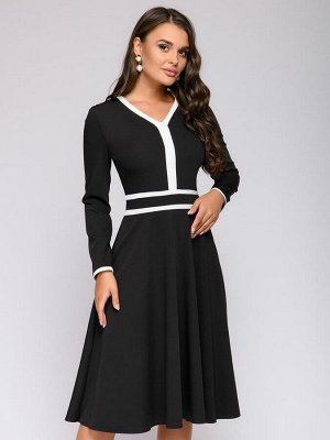 Платье черное с V-образным вырезом и контрастной отделкой