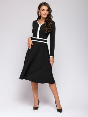 Платье черное с V-образным вырезом и контрастной отделкой