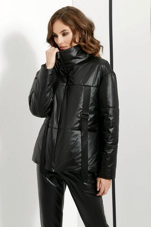 Куртка Куртка DI-LiA FASHION 0409 черный 
Состав ткани: ПЭ-100%; 
Рост: 170 см.

Куртка женская полуприлегающего силуэта из плащевой ткани на подкладке. Застежка центральная на тесьму &laquo;молния&r