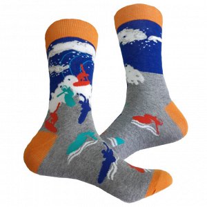 23376 Дизайнерские носки серии Что наша жизнь "Вершина экстремального серфинга.", р-р 40-46 (синий, оранж, серый), 2690000023376