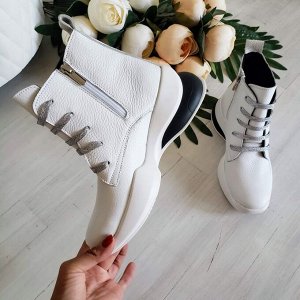 Белые кожаные ботинки Flavor