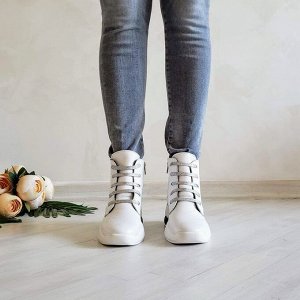 Белые кожаные ботинки Flavor