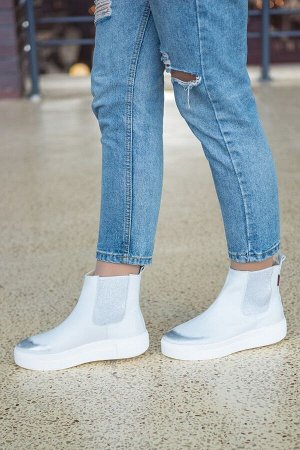 Bona Mente Deluxe Белые кожаные ботинки CHELSEA патированные серебром