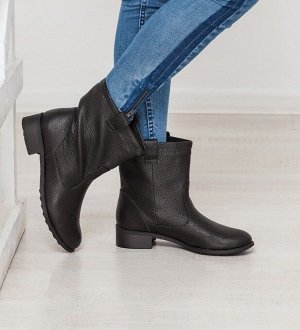 Черные кожаные ботинки Impressa