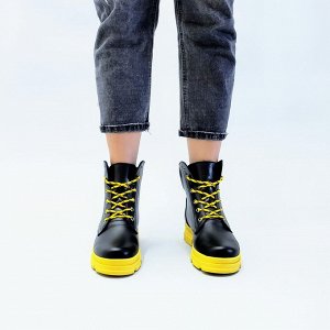 Черные кожаные ботинки SHANS  на желтой подошве