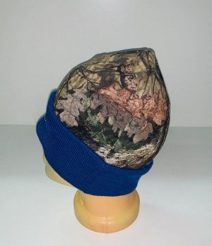 Камуфляжная шапка с синим отворотом  №1562