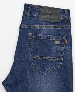 Джинсы SWD 0535
Классические пятикарманные джинсы прямого кроя с застежкой на молнию и пуговицу. Изготовлены из качественной джинсовой ткани, правильные лекала - комфортная посадка на фигуре, хорошее 