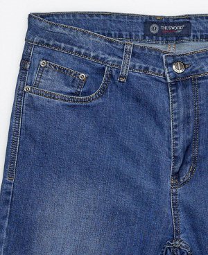 Джинсы SWD 0521
Классические пятикарманные джинсы прямого кроя с застежкой на молнию и пуговицу. Изготовлены из качественной джинсовой ткани, правильные лекала - комфортная посадка на фигуре, хорошее 