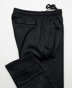 . Черный;
   Мужские брюки, выполнены из утепленной ткани - футер трехниточный с начесом. Два боковых кармана на молнии, задний карман на молнии, по поясу широкая эластичная резинка + внутренний фикси